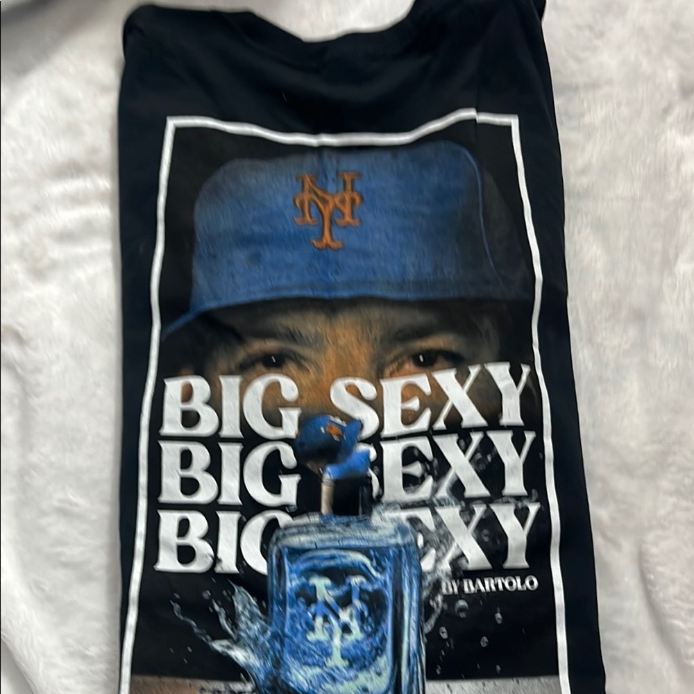 Big Sexy Graphic Tee - Dark Blue